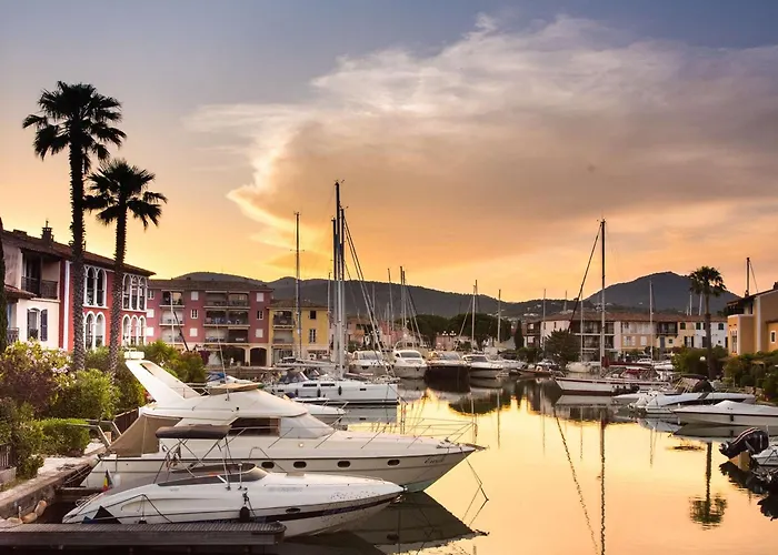 Maison Avec Clim Et Wi-fi, Amarrage Prive Proche - Fr-1-868-26 Grimaud